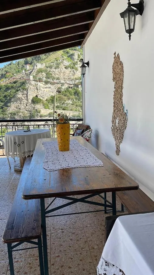 Ana Rest House Hostel Berat Albanien