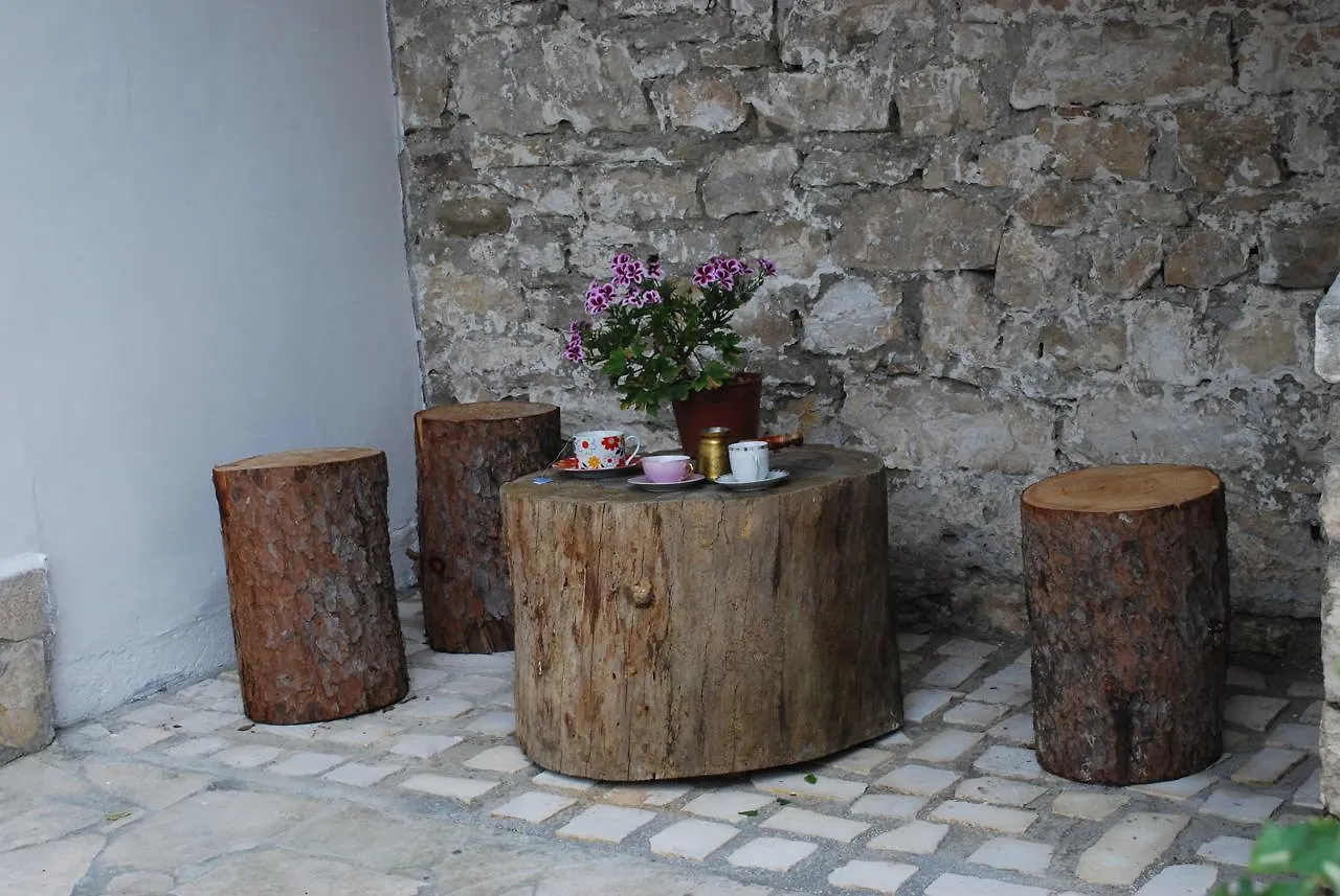 Ana Rest House Hostel Berat